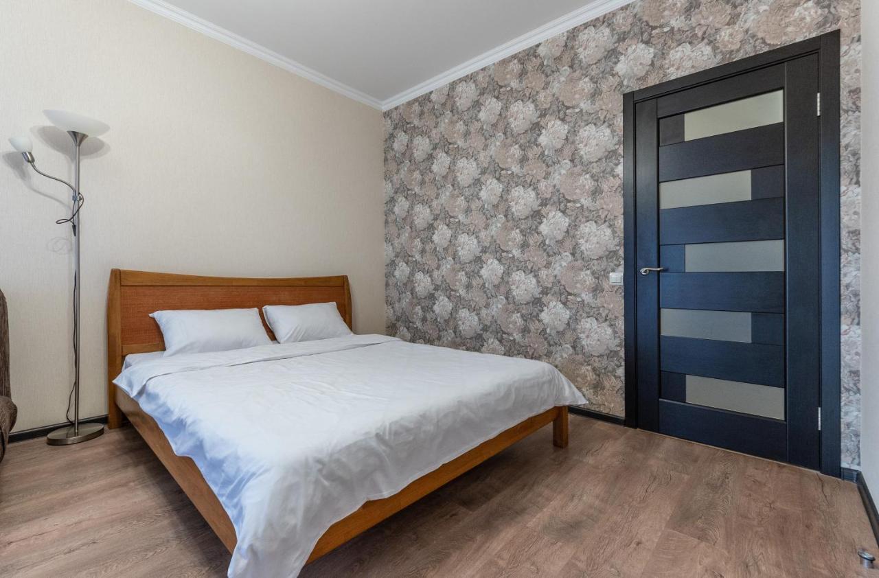 Flatrent Drahomanova 2A Apartment Kyiv Exterior photo