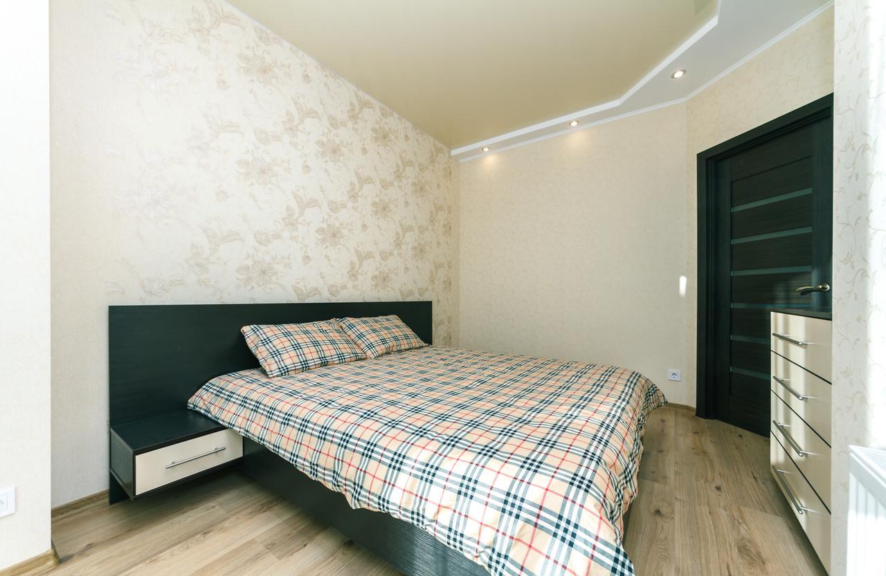 Flatrent Drahomanova 2A Apartment Kyiv Exterior photo