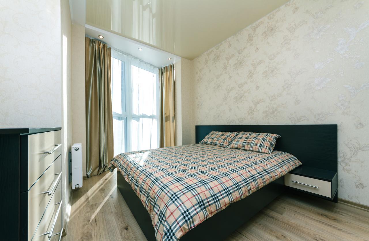 Flatrent Drahomanova 2A Apartment Kyiv Exterior photo