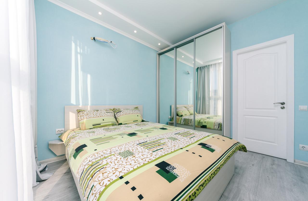Flatrent Drahomanova 2A Apartment Kyiv Exterior photo